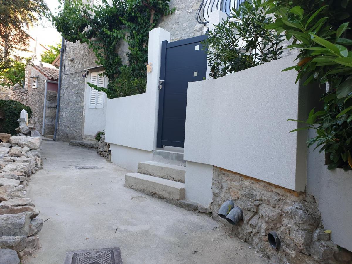 Castel Διαμέρισμα Mali Lošinj Εξωτερικό φωτογραφία